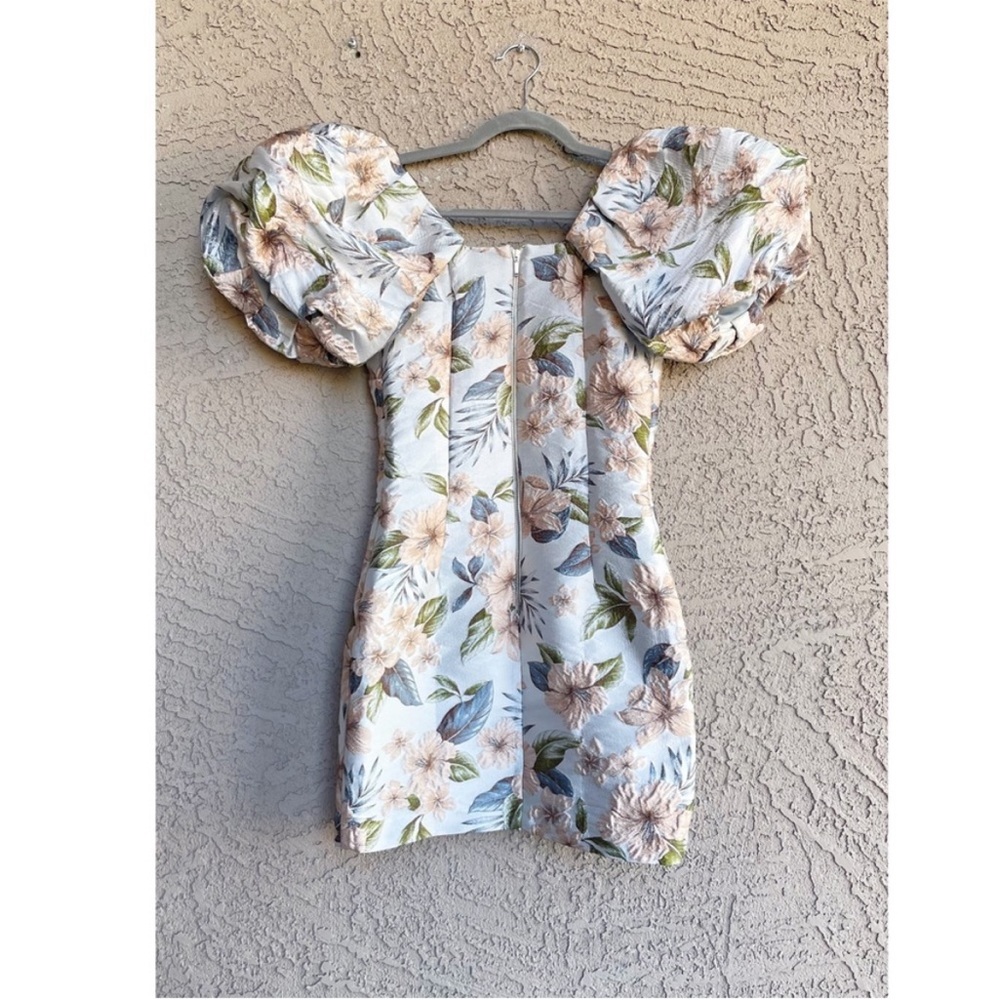 BEC + BRIDGE Blue & Pink Textured Floral Jacquard Plunging V Poofy Sleeve Dress - Picture 10 of 16